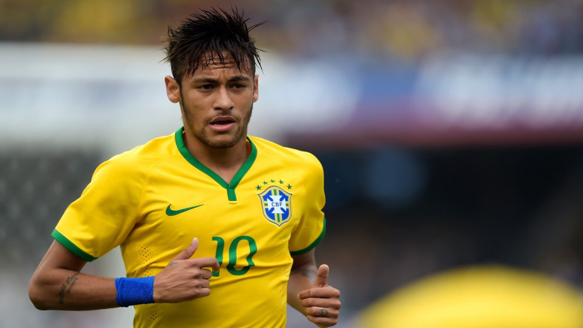 跨界绝杀，从酋长球场到F1赛道，宿命与掌控的竞技寓言